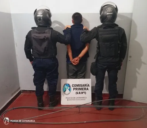 Policías detuvieron a un hombre e incautaron elementos de dudosa procedencia