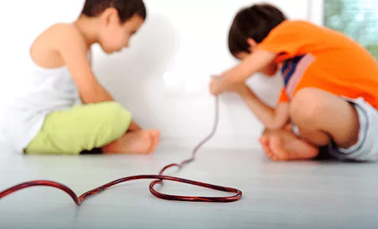 enchufe-ninos