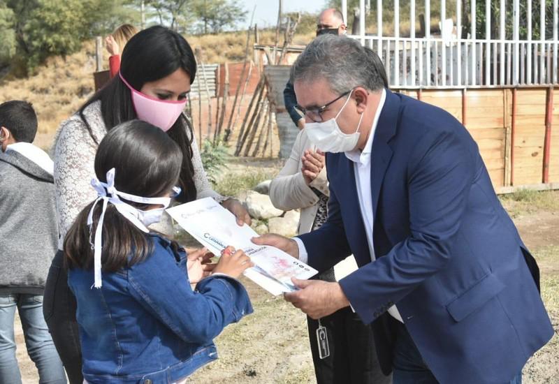 raul_entrego_viviendas_en_el_sur_1_large_large
