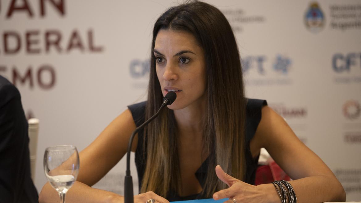 Yanina_Martinez_1590246787