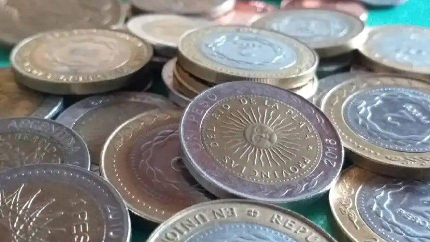 monedas-de-1-peso-con-error_862x485