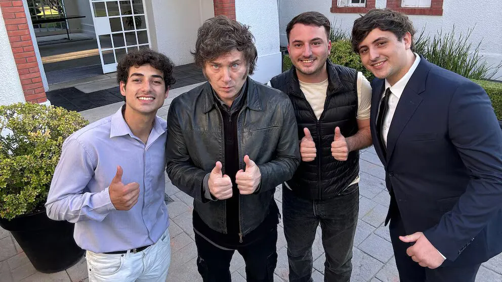 JAVIER MILEI RECIBIÓ EN LA QUINTA DE OLIVOS A FRAN FIJAP, EL YOUTUBER LIBERTARIO QUE FUE AGREDIDO